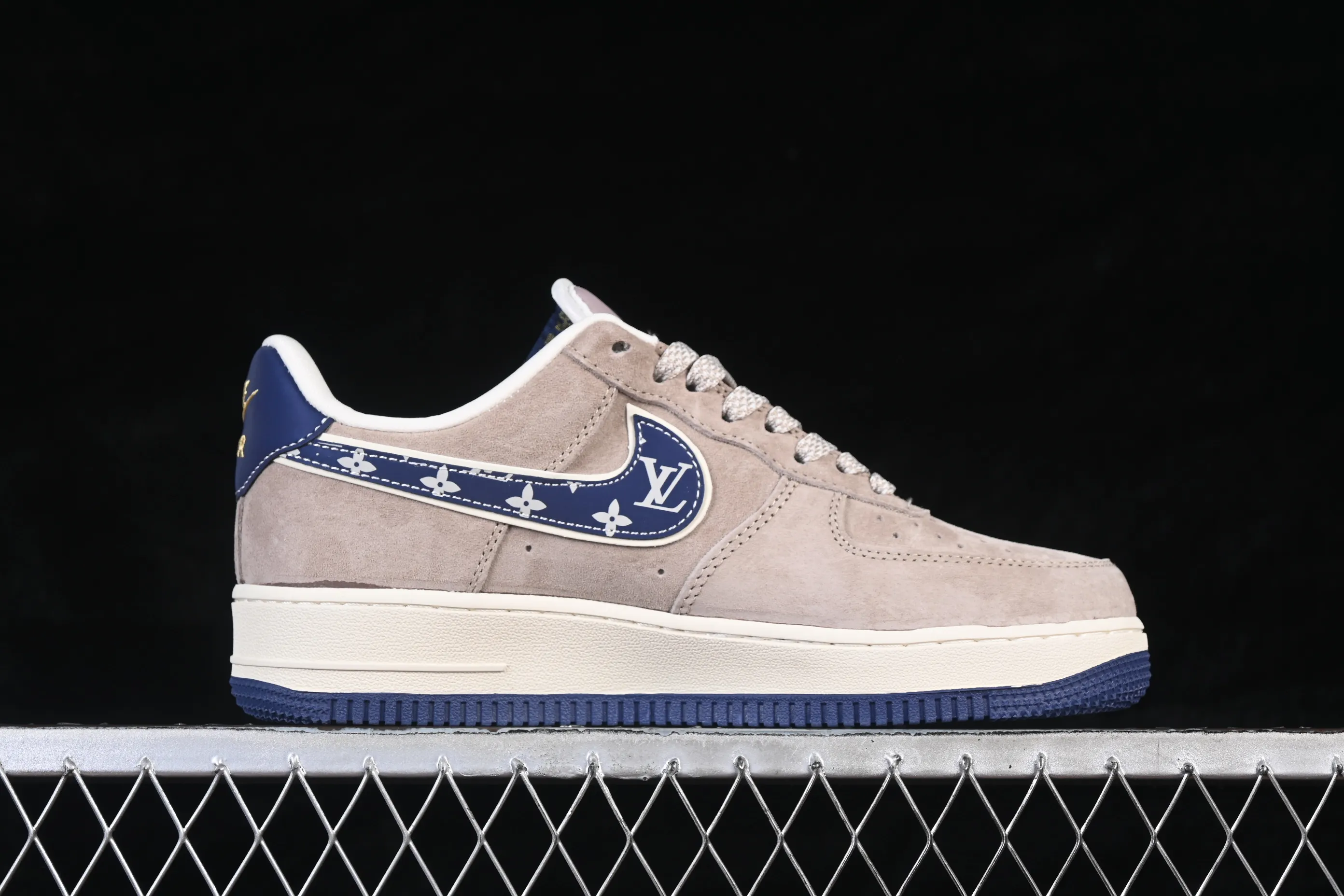 All categories Nk Air Force 1 Air Force series Nk Air Force 1 Low Air Force low top Nike Air Force 1 '07 Low LV joint gray blue pig leather Air Force 1 low top casual sneakers KL1688-004